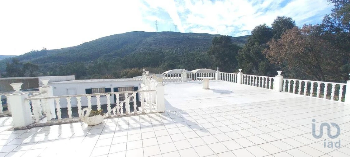 Moradia T16 para Venda em Bucelas Foto 5