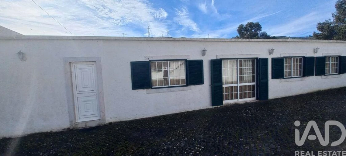 Moradia T16 para Venda em Bucelas Foto 17