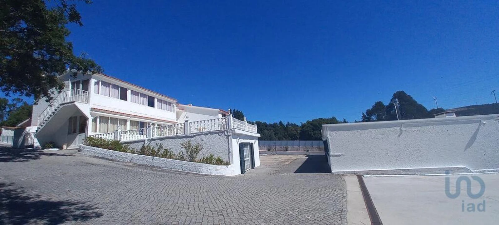 Moradia T16 para Venda em Bucelas Foto 4