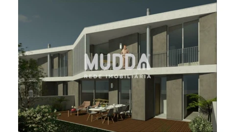 Moradia T4 para Venda em Requeixo, Nossa Senhora de Fátima e Nariz