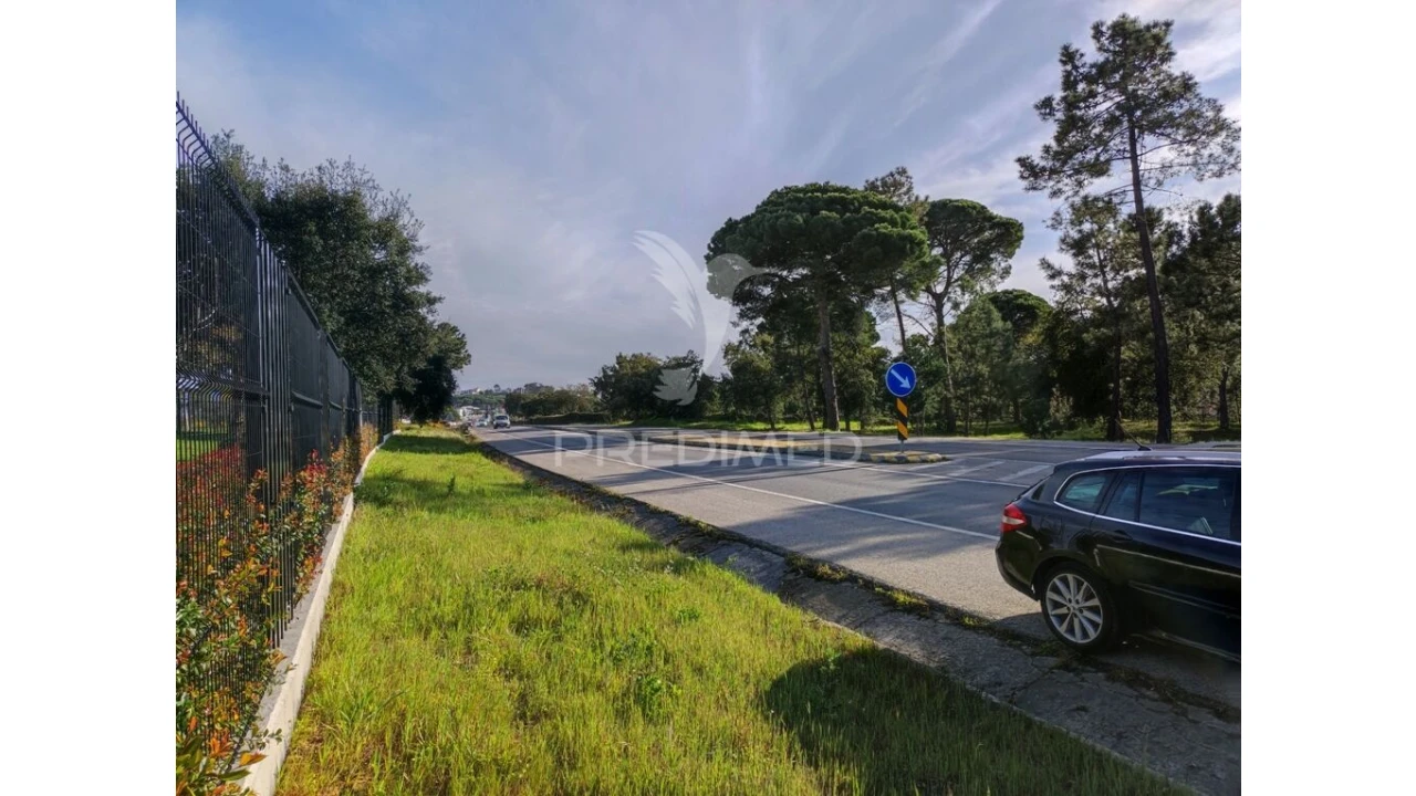 Terreno para Venda em Sesimbra (Castelo) Foto 1