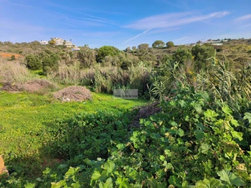 Terreno para Venda em Lagos (São Sebastião e Santa Maria)