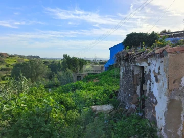 Terreno para Venda em Lagos (São Sebastião e Santa Maria)