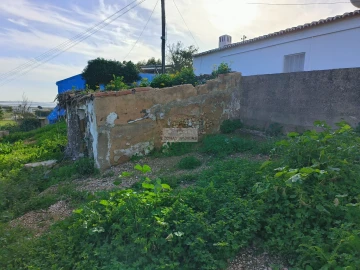 Terreno para Venda em Lagos (São Sebastião e Santa Maria)