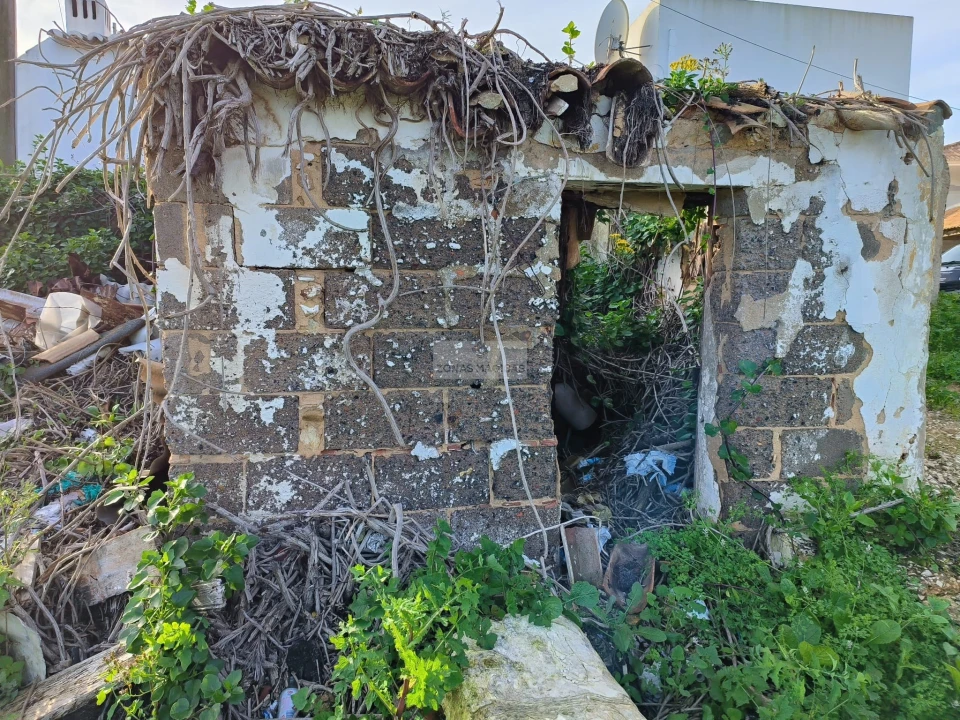 Terreno para Venda em Lagos (São Sebastião e Santa Maria) Foto 8