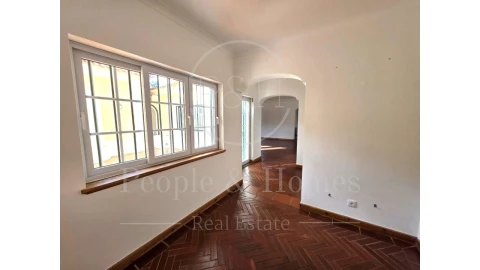 Moradia T6 para Arrendamento em Cascais e Estoril