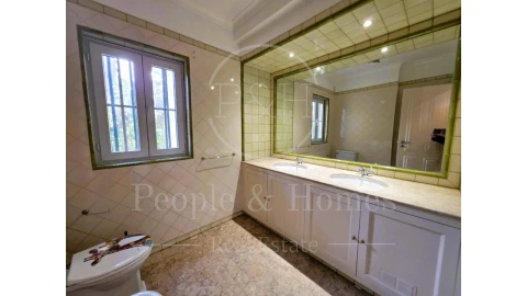 Moradia T6 para Arrendamento em Cascais e Estoril