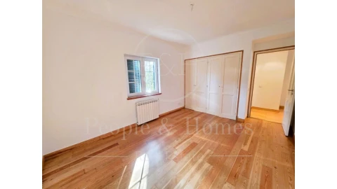 Moradia T6 para Arrendamento em Cascais e Estoril