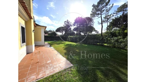 Moradia T6 para Arrendamento em Cascais e Estoril