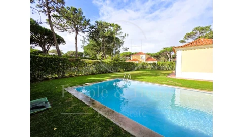 Moradia T6 para Arrendamento em Cascais e Estoril