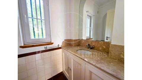 Moradia T6 para Arrendamento em Cascais e Estoril