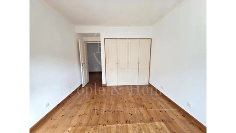 Moradia T6 para Arrendamento em Cascais e Estoril