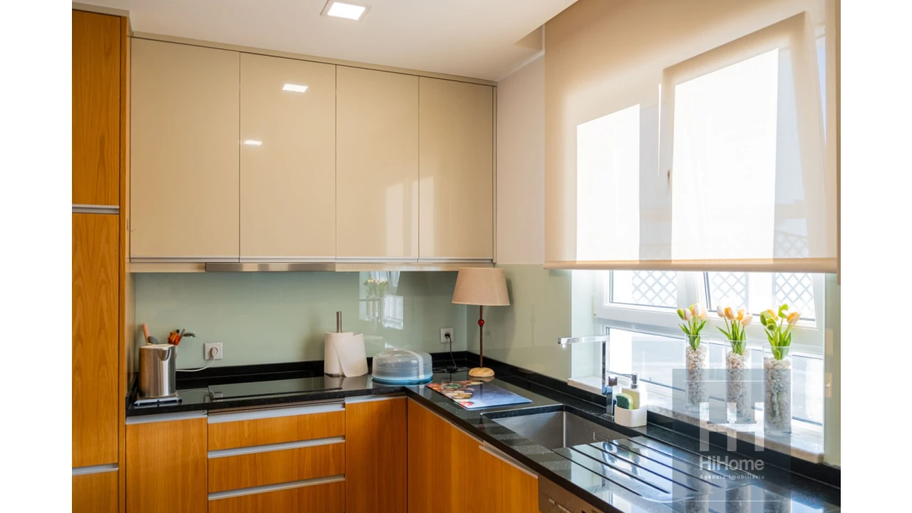 Moradia T4 para Venda em Canhas Foto 24