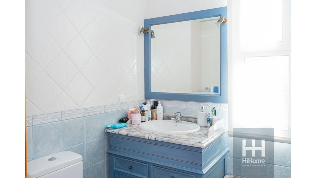 Moradia T4 para Venda em Canhas Foto 29