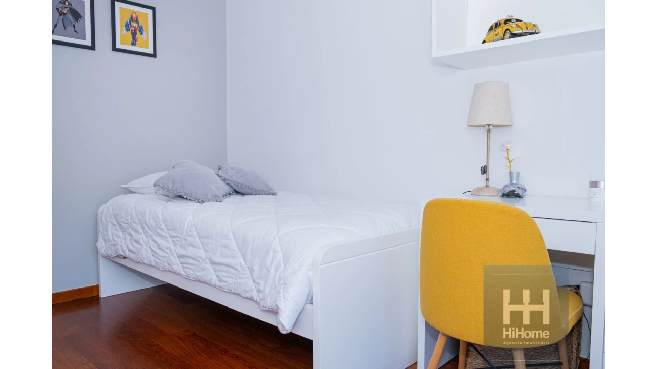 Moradia T4 para Venda em Canhas Foto 32