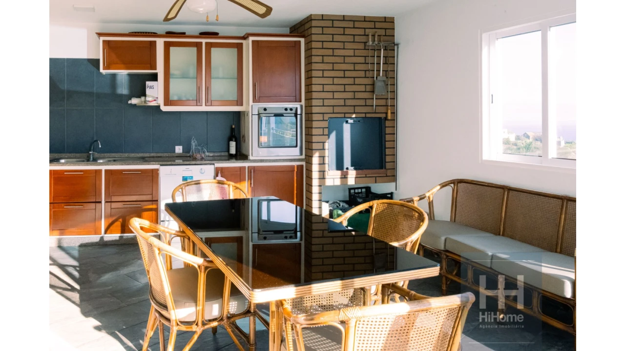 Moradia T4 para Venda em Canhas Foto 52