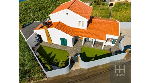 Moradia T4 para Venda em Canhas