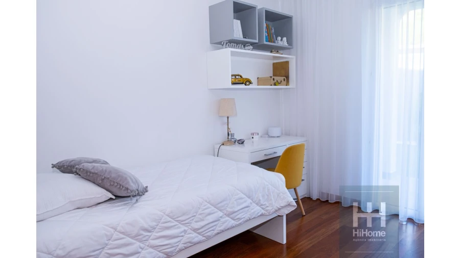 Moradia T4 para Venda em Canhas Foto 30