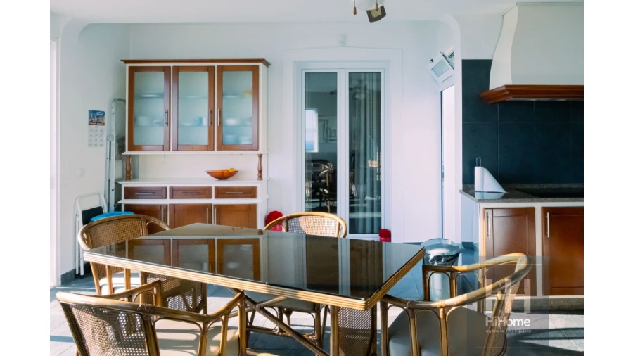 Moradia T4 para Venda em Canhas Foto 55