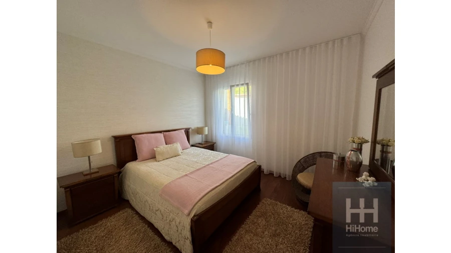 Moradia T4 para Venda em Canhas Foto 57