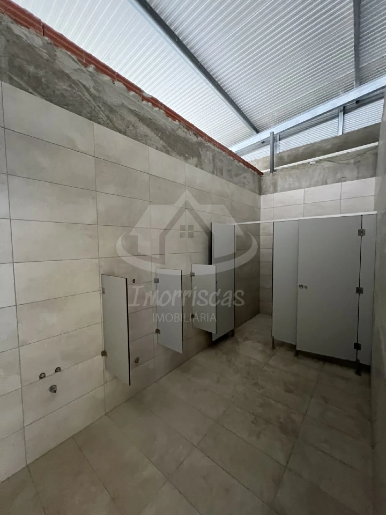 Armazém para Venda em Sacavém e Prior Velho Foto 14