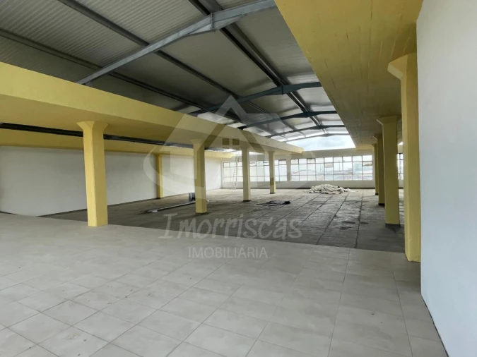 Armazém para Venda em Sacavém e Prior Velho Foto 6