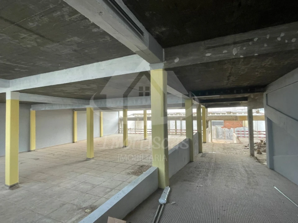 Armazém para Venda em Sacavém e Prior Velho Foto 2