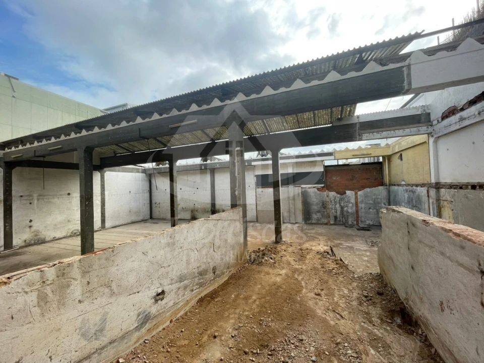 Armazém para Venda em Sacavém e Prior Velho Foto 15