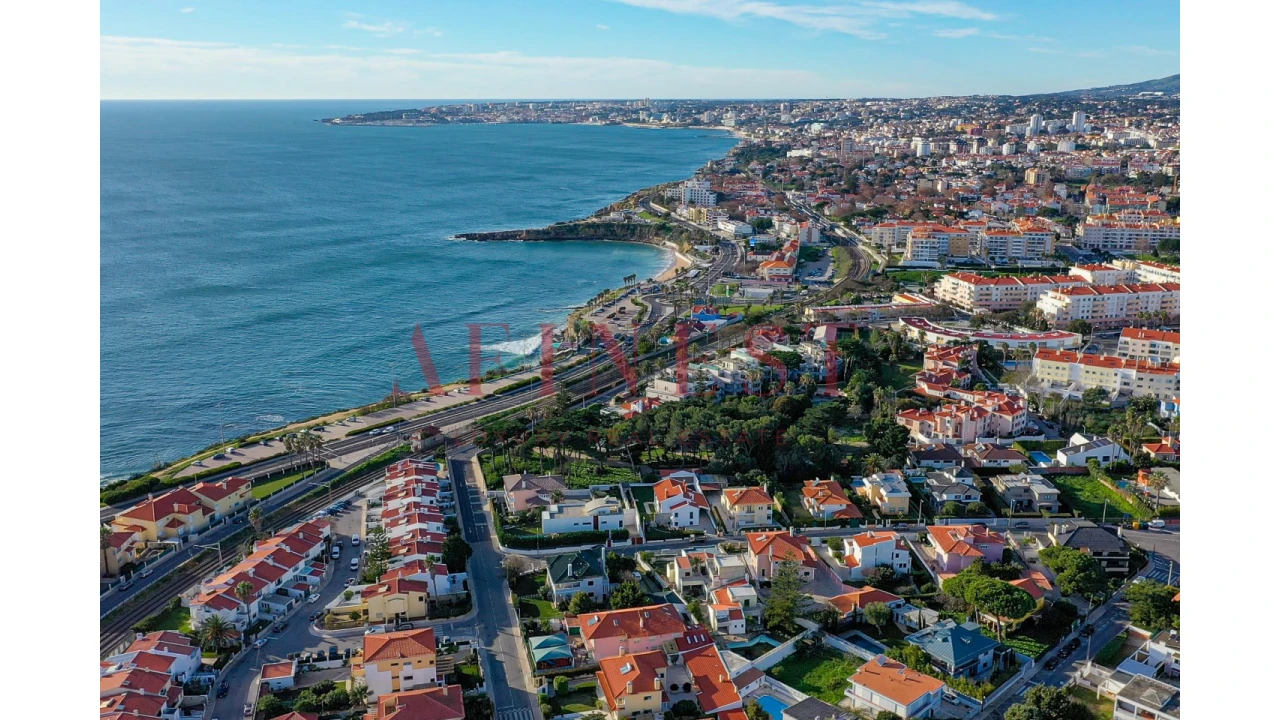 Moradia T4 para Venda em Carcavelos e Parede Foto 2
