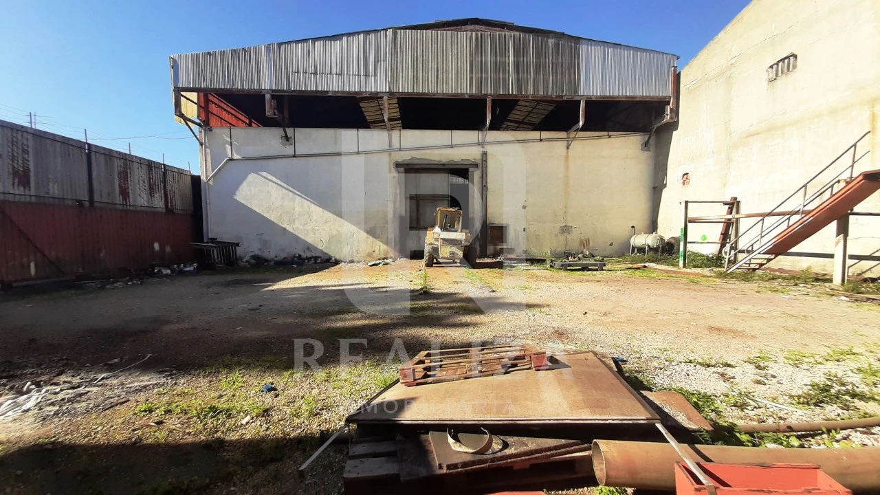 Terreno para Venda em Seixal, Arrentela e Aldeia de Paio Pires Foto 3