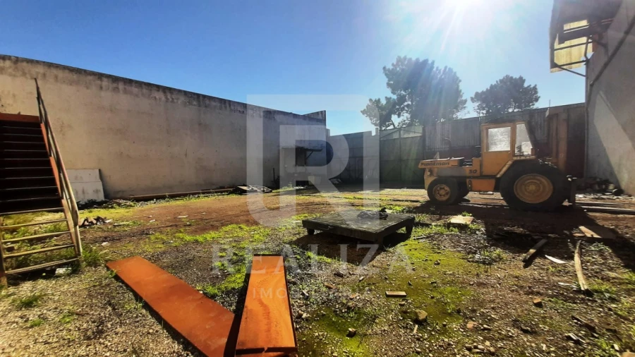 Terreno para Venda em Seixal, Arrentela e Aldeia de Paio Pires Foto 6