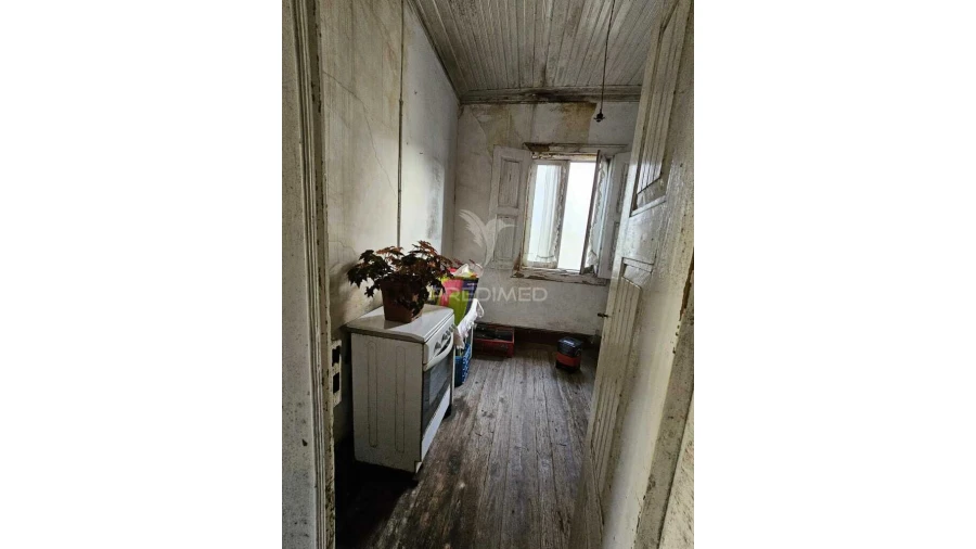 Moradia T3 para Venda em Silvares (São Martinho) Foto 6