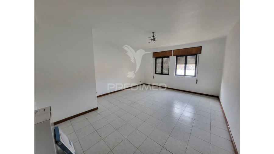 Apartamento T2 para Venda em Macedo de Cavaleiros Foto 3
