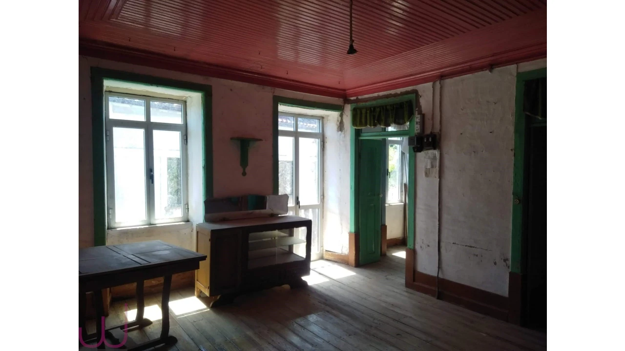 Moradia T3 para Venda em Lorvão Foto 11