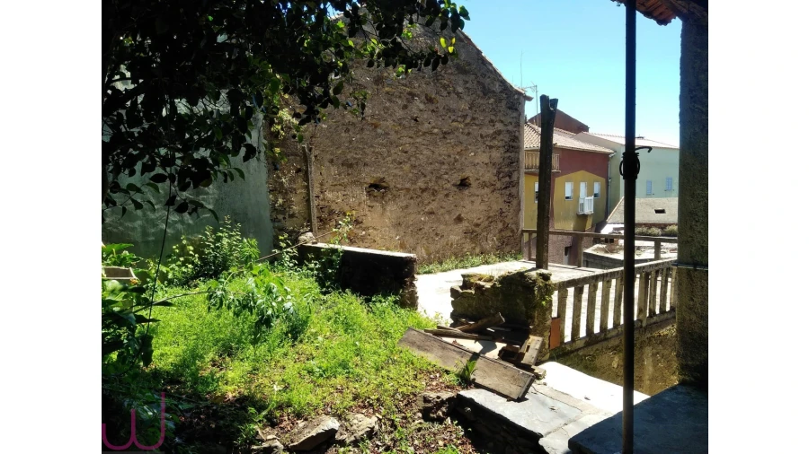 Moradia T3 para Venda em Lorvão Foto 3