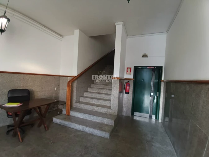 Escritório para Venda em Lordelo do Ouro e Massarelos Foto 6