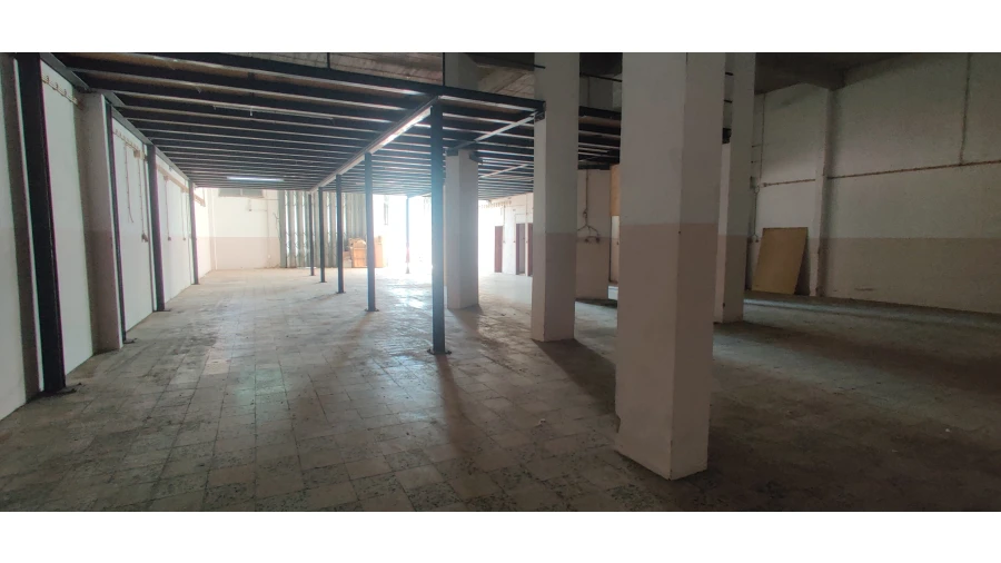 Armazém para Arrendamento em Póvoa de Santa Iria e Forte da Casa Foto 1