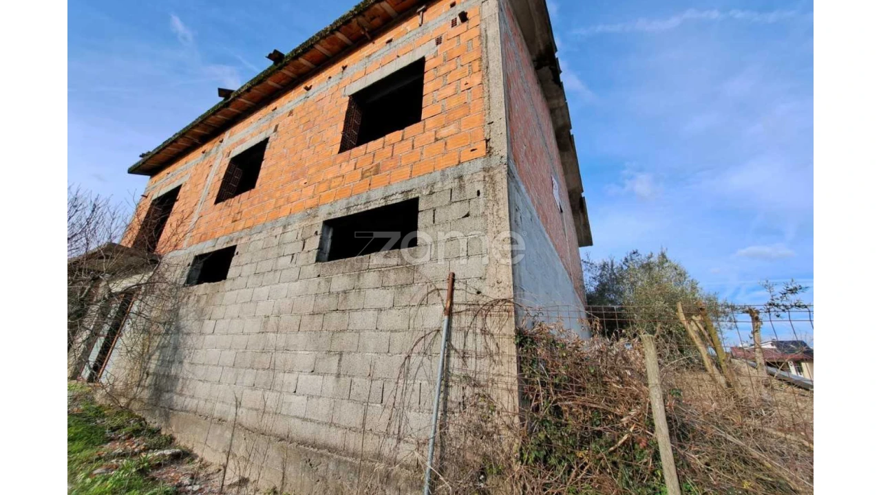 Terreno para Venda em Fragosela Foto 3