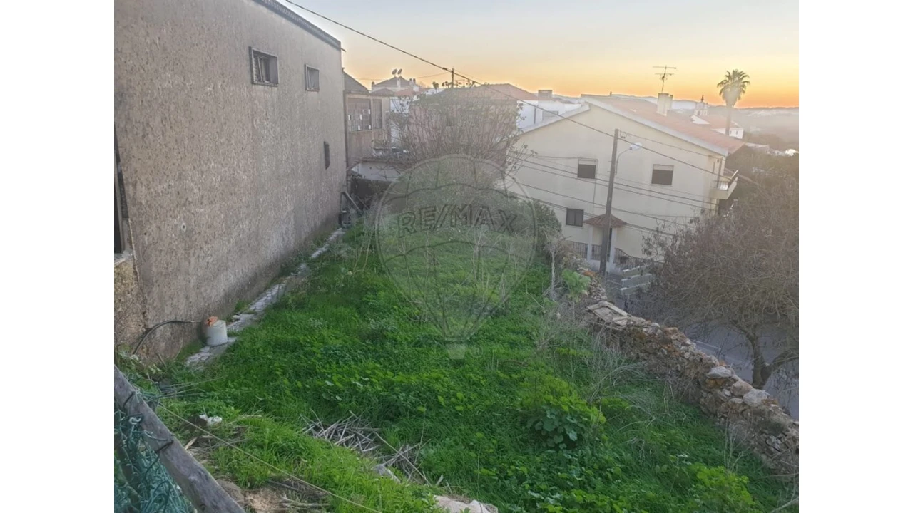 Prédio para Venda em Almargem do Bispo, Pêro Pinheiro e Montelavar Foto 8