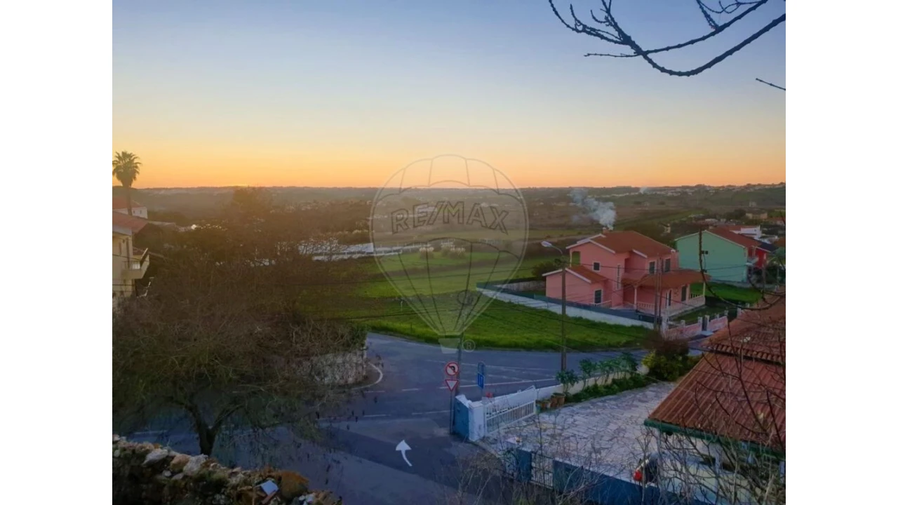Prédio para Venda em Almargem do Bispo, Pêro Pinheiro e Montelavar Foto 4