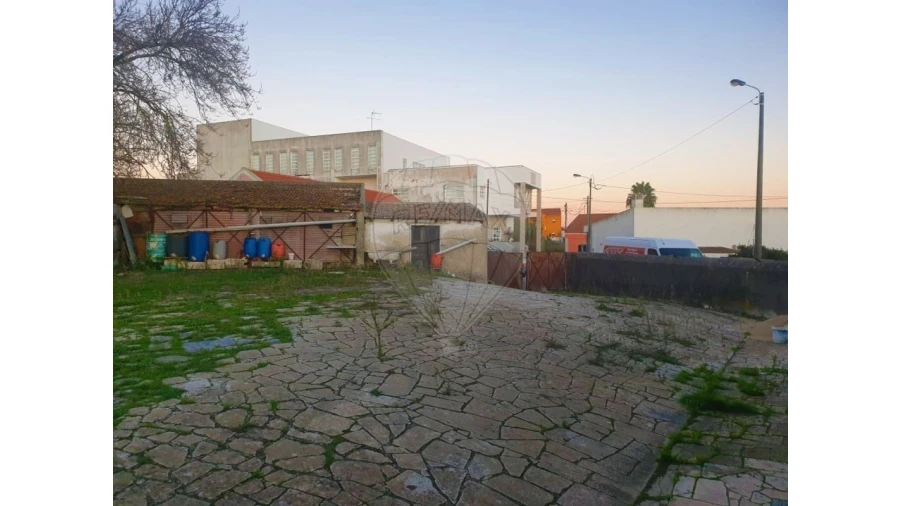 Prédio para Venda em Almargem do Bispo, Pêro Pinheiro e Montelavar Foto 10