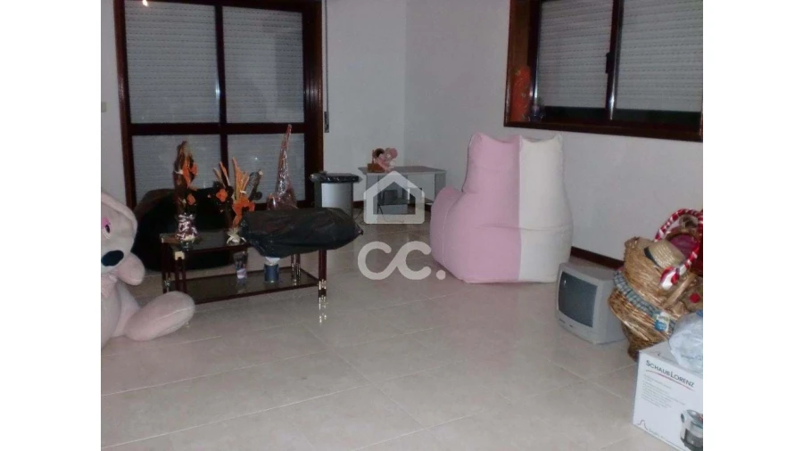 Apartamento T3 para Venda em Cernadelo e Lousada (São Miguel e Santa Margarida) Foto 3