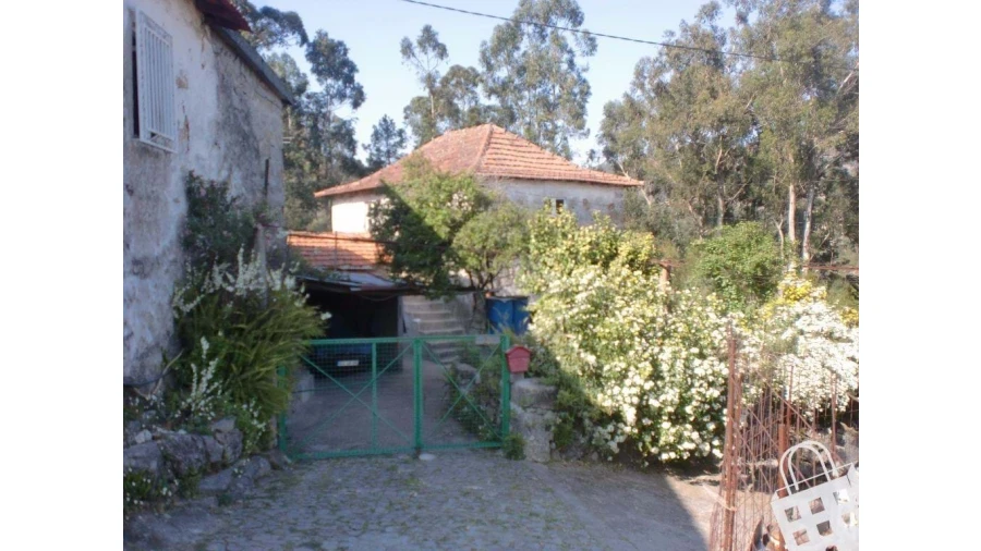 Moradia T2 para Venda em Sousela