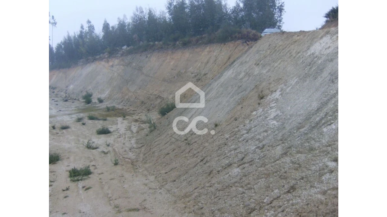 Terreno para Venda em Figueiras e Covas Foto 2