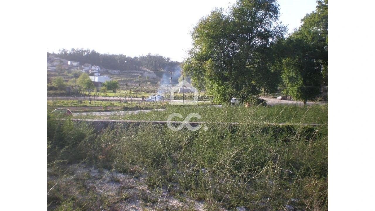 Terreno para Venda em Aveleda Foto 3