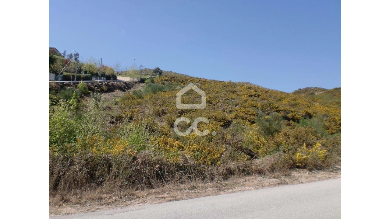 Terreno para Venda em Santa Eulalia Foto 4