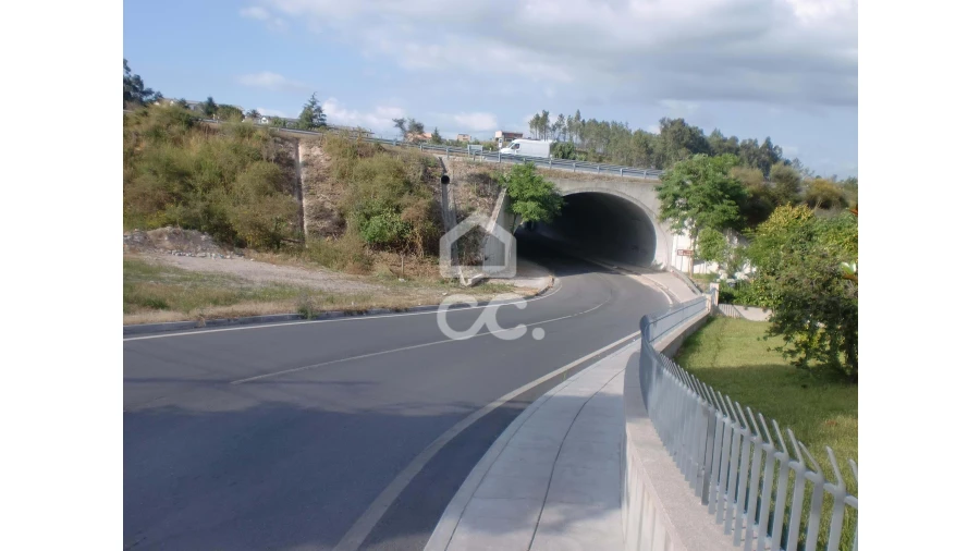 Terreno para Venda em Aveleda Foto 7