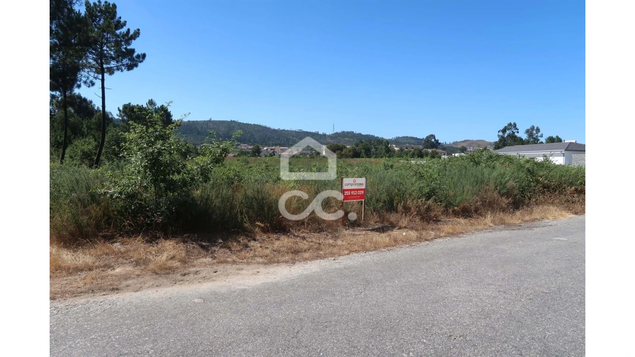 Terreno para Venda em Beire Foto 1