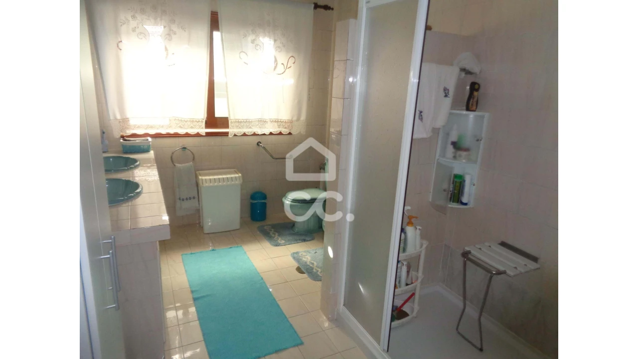 Moradia T4 para Venda em Figueiras e Covas Foto 17