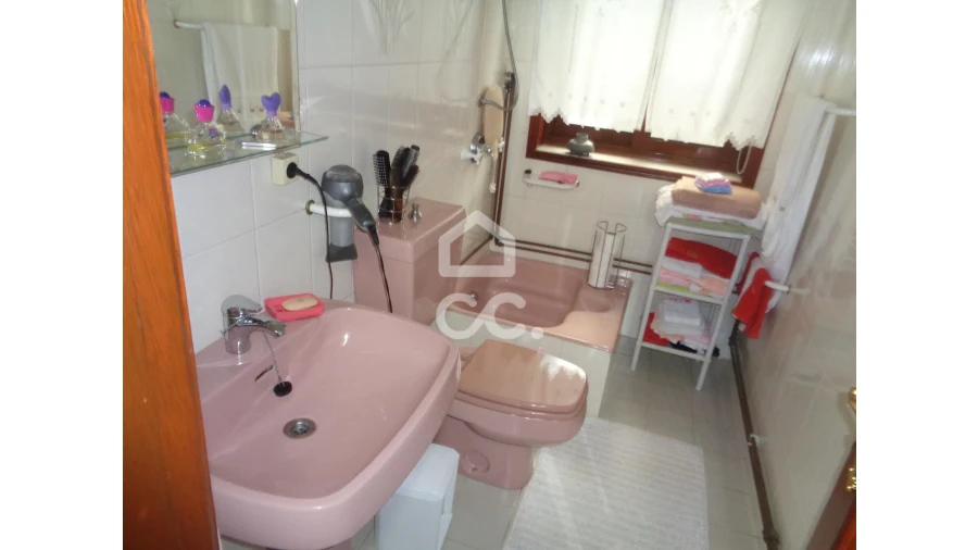 Moradia T4 para Venda em Figueiras e Covas Foto 18